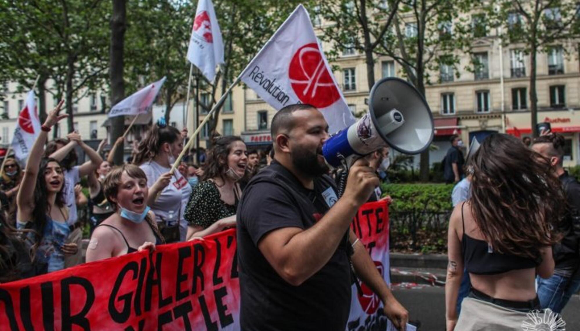 Anasse Kazib, trabajador ferroviario, activista y dirigente de Révolution Permanente
